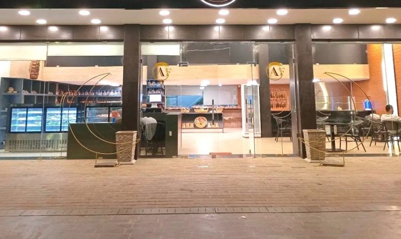 فيديوهات "صادمة" تفتح أبواب جهنّم على أحد الأفران... "فضيحة" أم مؤامرة داخلية؟

