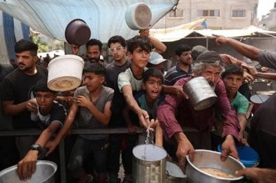 وسط تصعيد إسرائيلي وتحذيرات من حماس... مفاوضات غزة تدخل 