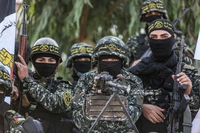 شاهد.. بالفيديو: سرايا القدس تهاجم ناقلة جند إسرائيلية وتحاول أسر جنود
