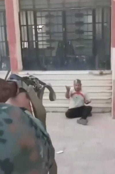 مسلحون يقتلون مدنيًا في السويداء... والهوية الطائفية السبب