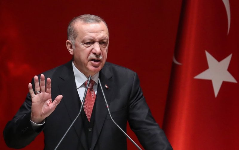 أردوغان يؤكد دعمه لمفاوضات موسكو وكييف... ويقترح قمة ثلاثية