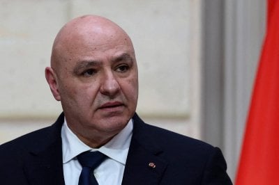 بعد الزيارة إلى البحرين... عون يعود إلى بيروت