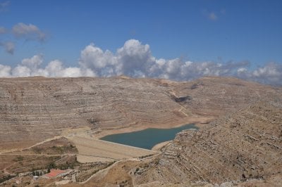 برسم وزير الطاقة
