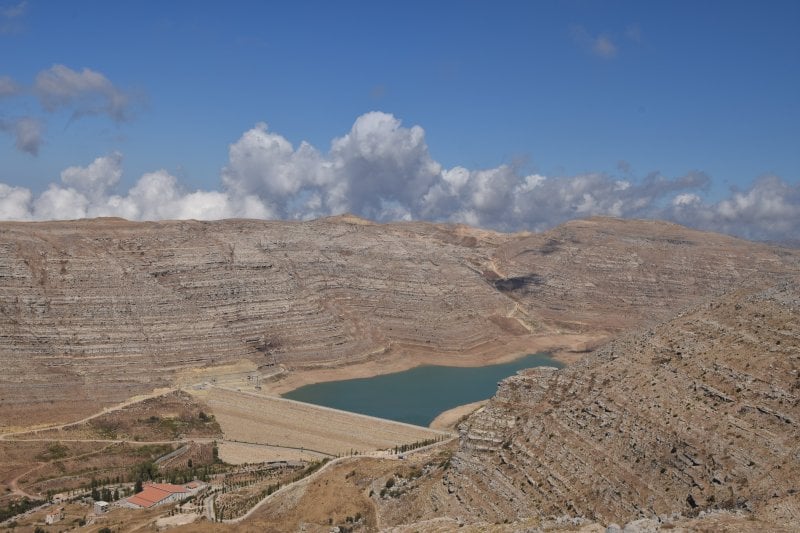 برسم وزير الطاقة
