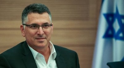 ساعر في كييف: نطالب أوكرانيا بتصنيف الحرس الثوري 