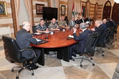 الحجار: لتكثيف الدوريات وتعزيز ضبط الحدود في مواجهة التحديات الأمنية

