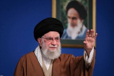 خامنئي: إيران ستزيد زخمها العسكري والعلمي رغم الضغوط

