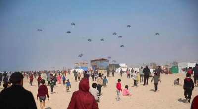 بالتنسيق مع دول عربية... اسرائيل توافق على عمليات إنزال مساعدات جوية لغزة 