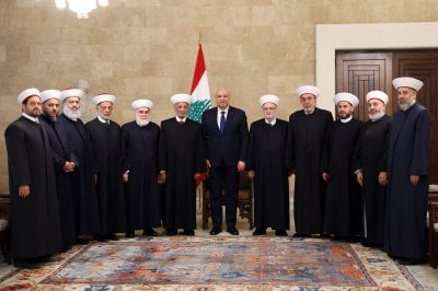 دريان يلتقي عون وبري: توافق على رفض التقسيم والتشديد على وحدة الصف (فيديو)



