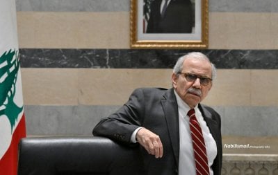في أجواء باريس ومهمة برّاك... جنبلاط يستطلع وسلام 