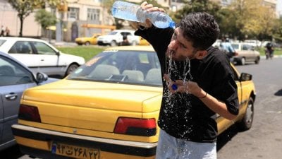 شح المياه يفتك بإيران... والضحية الهيئة التعليمية