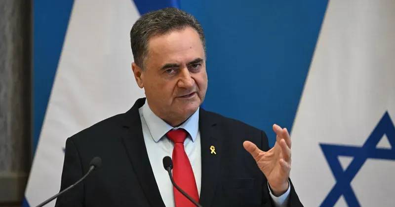 "إذا واصلت تهديد إسرائيل"... كاتس يهدد خامنئي: سنصل إليك شخصيًا