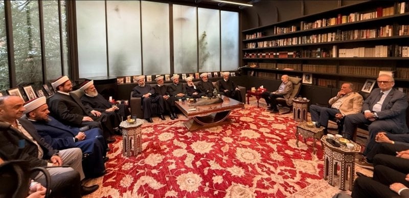 دريان يزور جنبلاط... تنسيق لاحتواء التوتر ودرء الفتنة السنّية - الدرزية

