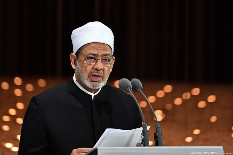  "رأس الأفعى"... إسرائيل تهاجم الأزهر والإمام الطيب