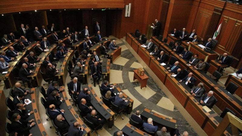 نائبٌ يقطع الشك باليقين: "أنا مرشح"