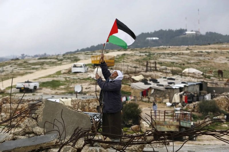 بريطانيا تمهّد للاعتراف بدولة فلسطين... وأيلول موعد الحسم!
