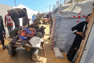 30 شهيدًا و300 جريح في إطلاق نار إسرائيلي على منتظري المساعدات شمال غزة
