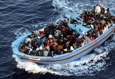 بينهم مصريون وسودانيون... الخارجية المصرية تعلن عدد الضحايا في حادث غرق قارب