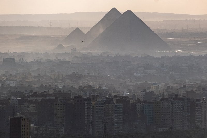 العثور على جثة عم فنانة مصرية داخل شقته... والشرطة تكشف التفاصيل