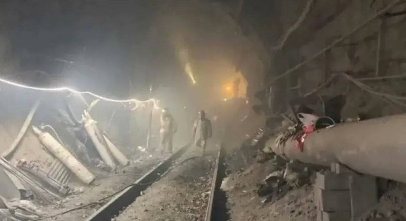 على عمق 900 متر... تشيلي تبحث عن 5 عمال عالقين في «أكبر منجم نحاس» بالعالم