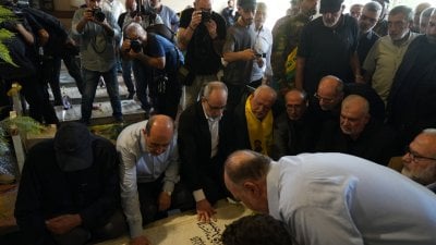 في ذكرى استشهاد شكر... نائب الحزب:  انتصرنا رغم الحرب الكونية 