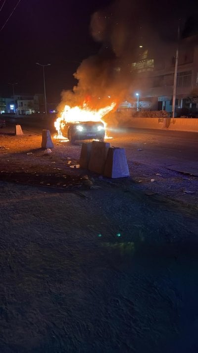 استهداف سيارة بمسيّرة إسرائيلية على أوتوستراد بعلبك – بريتال (فيديو)