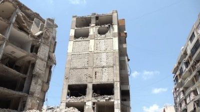 فيديو مثير للجدل من قلب حارة حريك: إذا اردتم السلاح تعو خدوا.. اليكم ما يجري في زواريب الضاحية!
