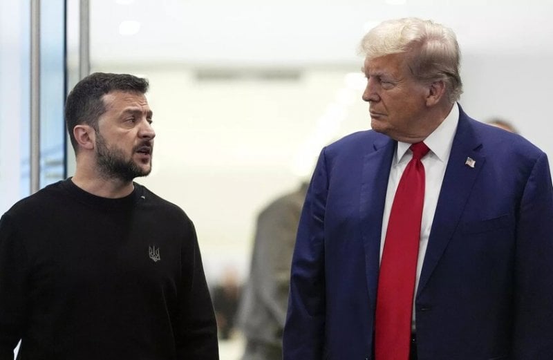 زيلينسكي يبحث مع ترامب العقوبات على روسيا واتفاقاً لإنتاج المسيرات