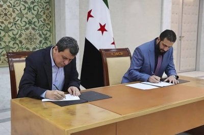 تتهمها بخرق اتفاق 10 آذار... دمشق ترفض حضور اجتماعات باريس مع 
