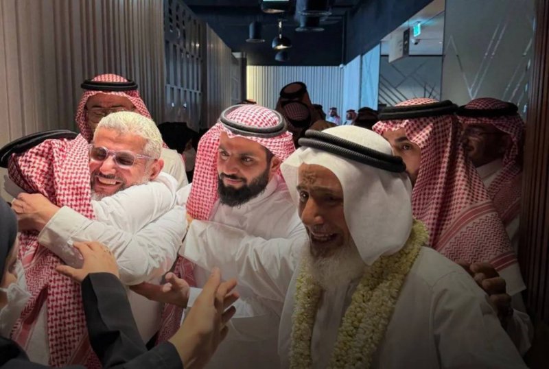  بعد 19 عامًا من الاعتقال في أميركا... حميدان التركي يعود إلى السعودية
