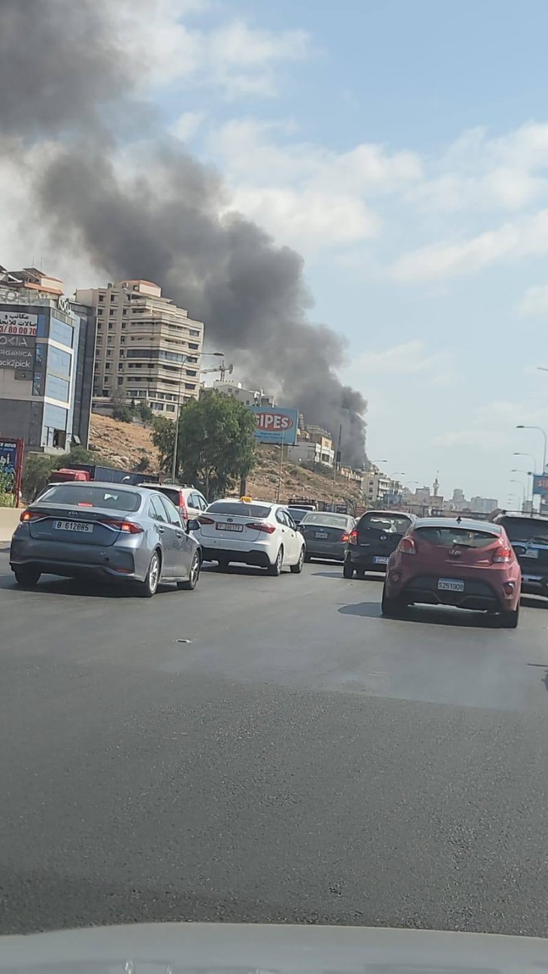 بالفيديو: حريق كبير يُثير الذعر في خلدة ويعطّل حركة السير