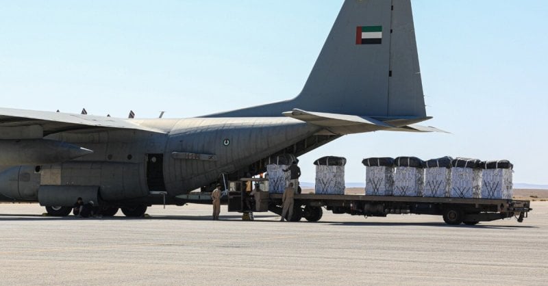 بالشراكة مع الأردن ودول أوروبية... الإمارات تُكمل الإنزال الجوي الـ69 لغزة