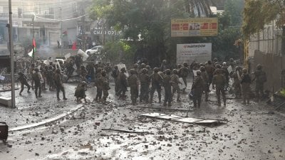 لواء الموتسيكلات أخذ القرار وسفارة عوكر على القائمة.. رد ناري على قائد الحزب: شبابك رح ياكلوا قتلة!
