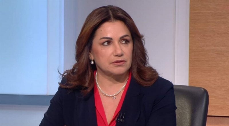 "ضماناً لحقوقهم"... حنين السيد تُصدّق على قرار مهم للمتعاقدين 