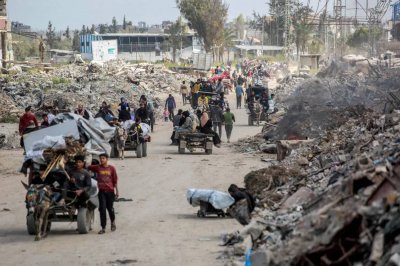 تصعيد دموي جديد... الجيش الاسرائيلي يستهدف مناطق الإيواء في غزة