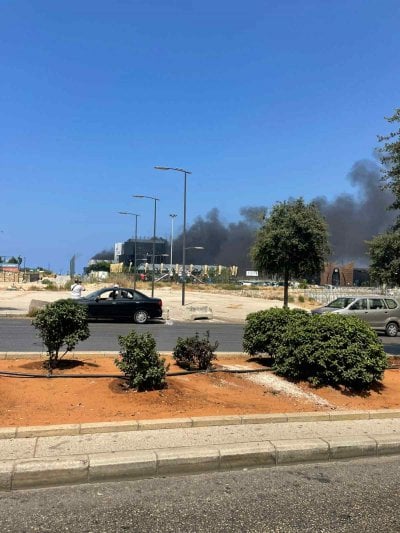 دخان كثيف يغطي بيروت ويعيد ذكريات انفجار مرفأ 4 آب... ماذا في التفاصيل؟! (فيديو)
