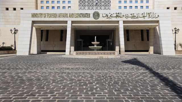 الخارجية السورية تنفي توقيع اتفاق أمني مع إسرائيل الشهر المقبل