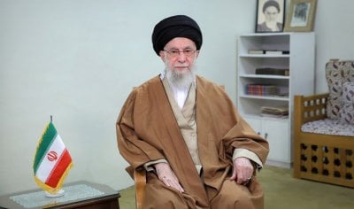 إيران لن تخضع للولايات المتحدة... الخائمني: القضية مع أميركا مستعصية على الحل