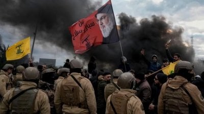 حين تصبح البندقية آية… لماذا لن يُسلِّم حزب الله سلاحه؟