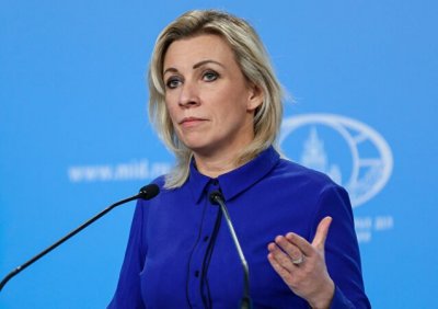 زاخاروفا: الغرب يمنح زيلينسكي 