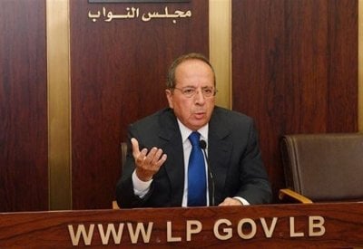 بين شروط ماكرون واستسلام الحكومة… السيّد يطلق صرخة سياسية