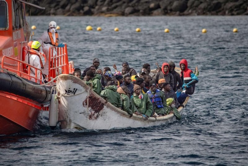 كارثة هجرة جديدة في موريتانيا… 69 قتيلًا وعشرات المفقودين