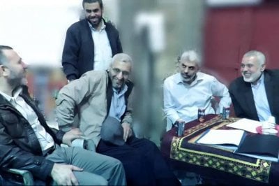 بينهم محمد السنوار والضيف... حماس تعلن رسميًا ولأول مرة مقتل قادتها (صور)