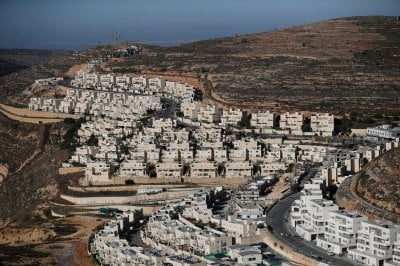 ردًا على الاعتراف الدولي بفلسطين... إسرائيل تلوّح بضم الضفة لأراضيها