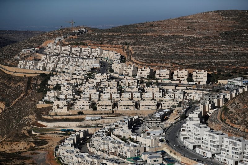 ردًا على الاعتراف الدولي بفلسطين... إسرائيل تلوّح بضم الضفة لأراضيها