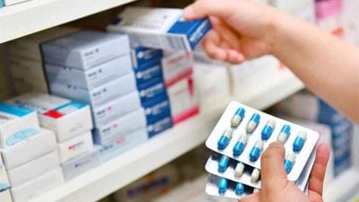 سجال بين المستوردين ونقيب الصيادلة حول الأدوية المنتهية الصلاحية