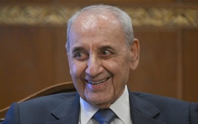 الطائفة لا الوطن!
