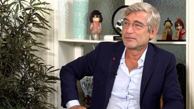 وليد فياض يخرج بعد غياب ويفتح ملفات 