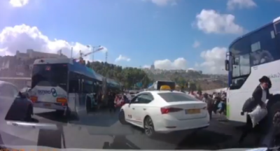 توثيق جديد... بالفيديو: لحظة هروب المستوطنين تحت وابل الرصاص في راموت
