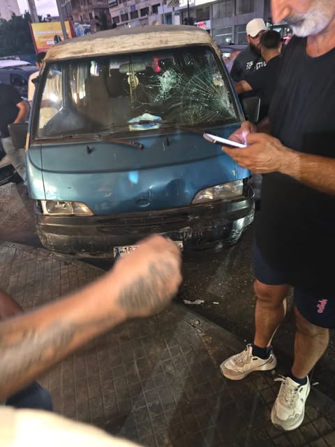 حادث مروع... مقتل سائق حافلة في المشرفية